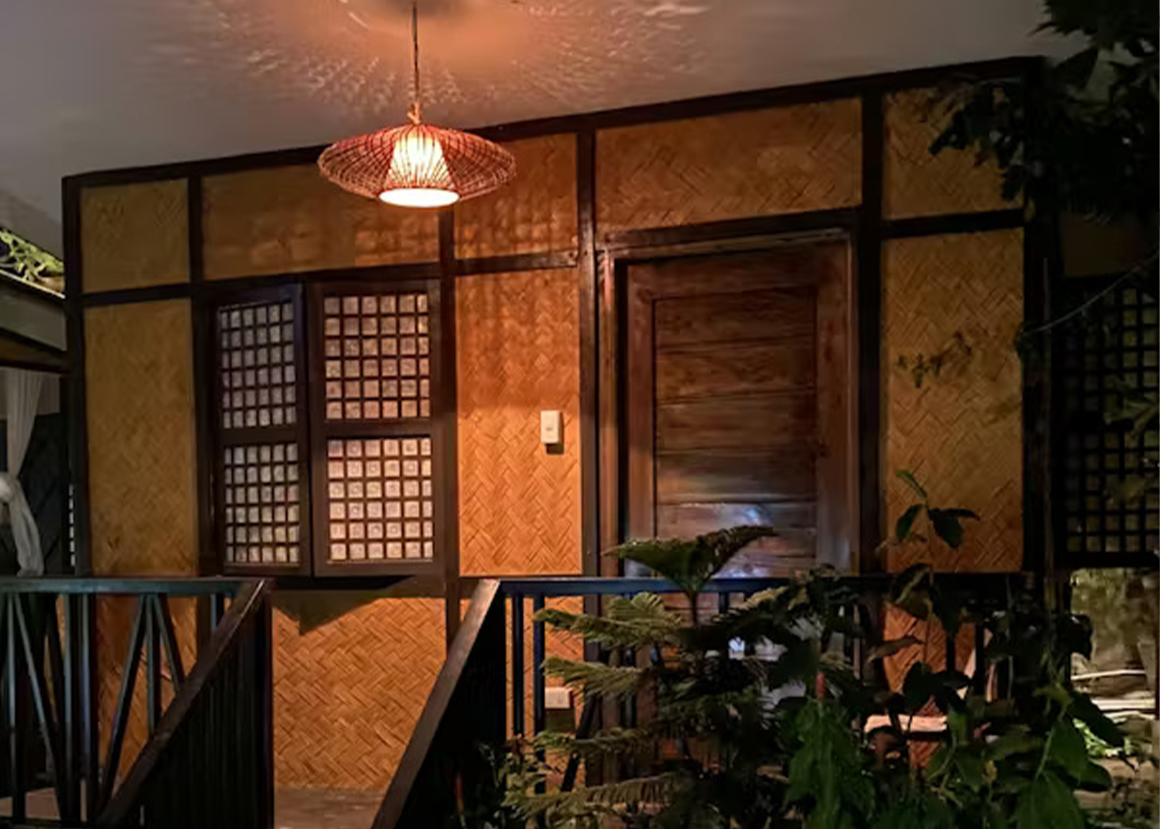 Hut - Lido Shores Resort
